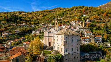 3 LOCALI A REZZO