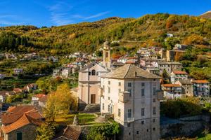 3 LOCALI A REZZO