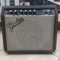 Fender Frontman 15G Amplificatore per Chitarra 15W