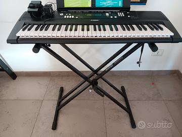 pianola EZ 220 Yamaha 