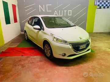 Peugeot 208 1.4 HDi 68 CV 3 porte Allure