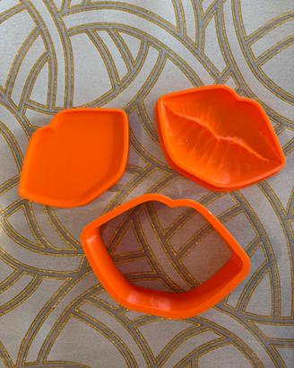 Stampo 3D in plastica rigida a forma di labbra