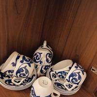 servizio di tazze inglesi