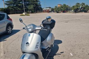 Vespa GTS 250 cc
