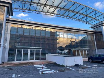 Immobile di 500 m² con 2 locali a Roma