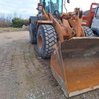 Pala gommata Case mod.721C