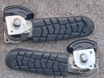 Pedane passeggero con protezioni Ktm Duke 690 my17
