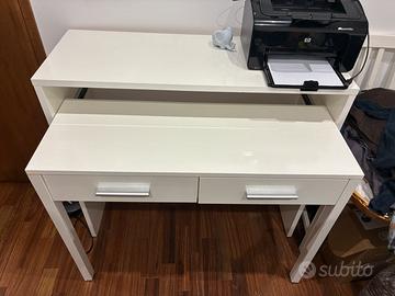 Scrivania allungabile bianca