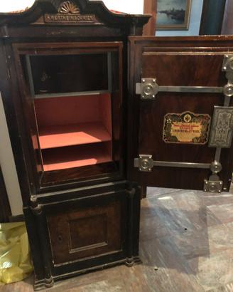 Cassaforte d’epoca