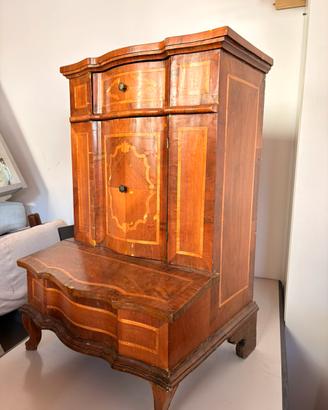 Antico Inginocchiatoio in Legno