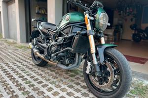 Benelli leoncino 800