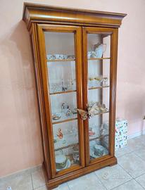 Sala da pranzo  stile classico legno masse