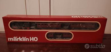 Marklin  Ho  carrozze e locomotiva 