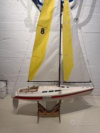 Barca a vela modello RC radiocomandata Venus