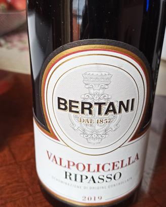 Vino Rosso Bertani 