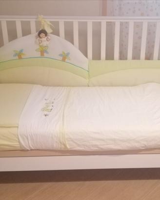 Lettino con sbarre, biancheria letto