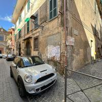 3 LOCALI A MONTE PORZIO CATONE