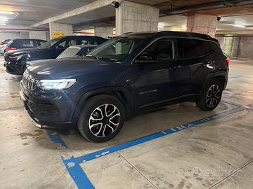 jeep compass 4xe  190cv limited anno 2022