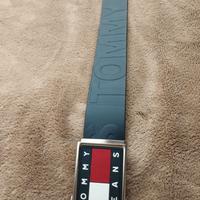 Cinta Tommy Hilfiger _ 59 cm 