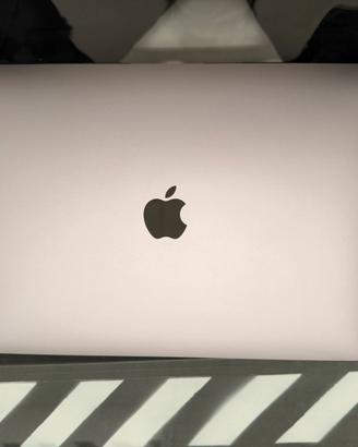 MacBook Air M1 8 + 256 Gb