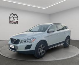 Volvo XC60 2.4 D4 (d3) Kinetic awd 163cv geartroni