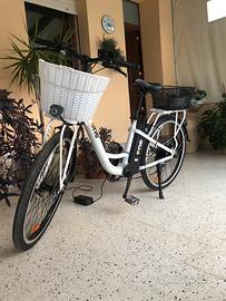 Bici the one da passeggio cn pedalata assistita