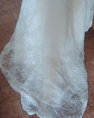 abito da sposa a sirena in pizzo . taglia 48