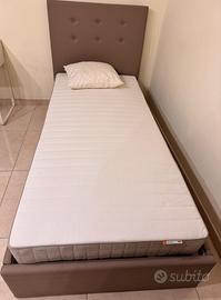 Struttura letto con contenitore. GVARV IKEA