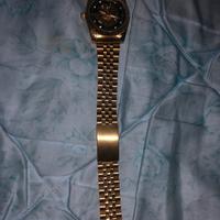 Orologio colore oro