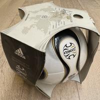 Pallone adidas teamgeist