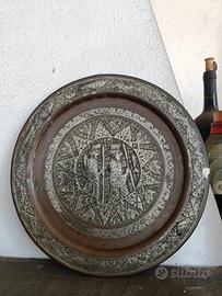 antico piatto in rame inciso