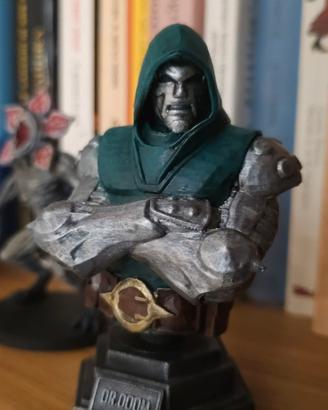 Busto di Dottor Destino stampato in 3d e dipinto 