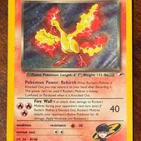 Carta Pokemon Rocket’s MoltresHolo English version
