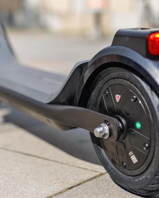 Monopattino KQi 100F  E-Scooter Nero 2026