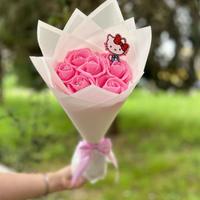 Bouquet eterno 7 rose kello kitty con punto luce