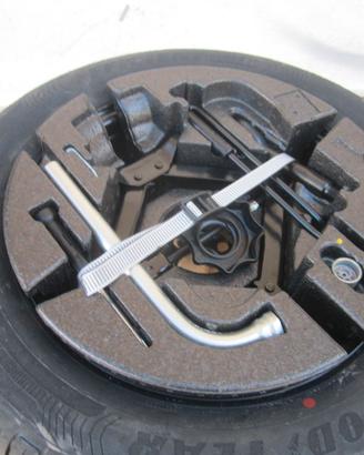 RUOTA-SCORTA+KIT-ACC-NUOVA X VOLKSWAGEN POLO 8-023