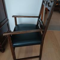 sedia in legno con seduta in pelle