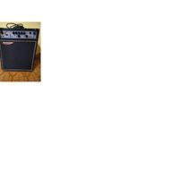 Amplificatore per basso elettrico