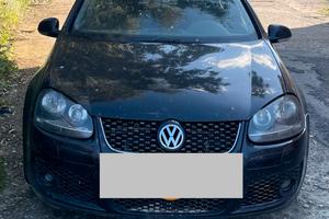 Golf 5 2000 140cv