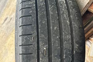 Gomme Dunlop Sport 225 35 19