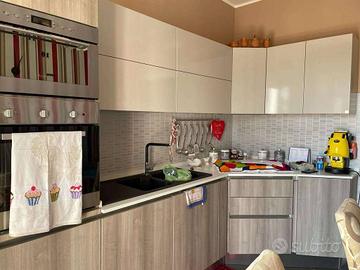 Appartamento di 90 m² con 5 locali a Mondragone