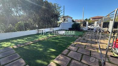 VILLA CON GIARDINO - SANT'ANDREA QUARTU