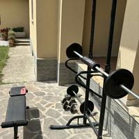 attrezzatura palestra bodybuilding
