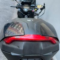 Bauletto xmax 300 piastra e maniglione