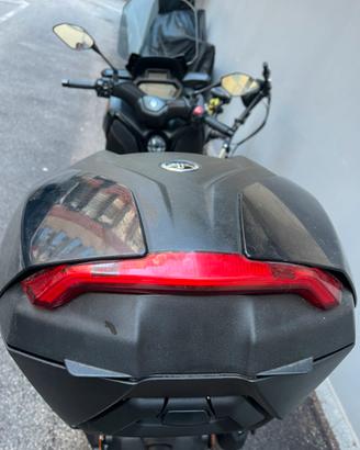 Bauletto xmax 300 piastra e maniglione