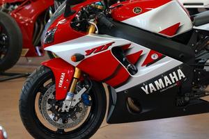 Yamaha YZF R7 OW-02 Nuova New 1KM YZFR7