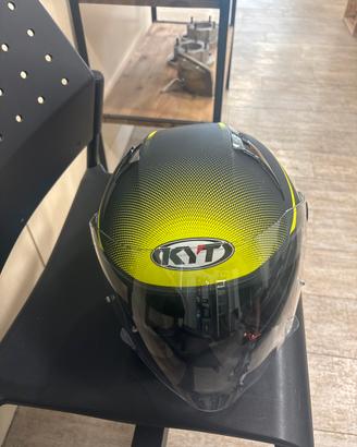 Casco KYT