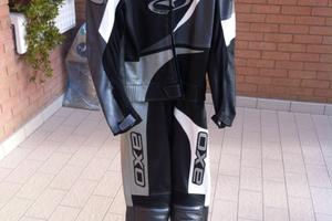 Tuta da moto in vera pelle marca AXO
