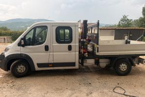 Fiat ducato con gru