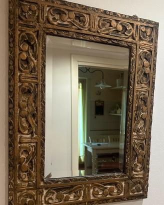 Specchiera Vintage in Legno Intagliato e Dorato